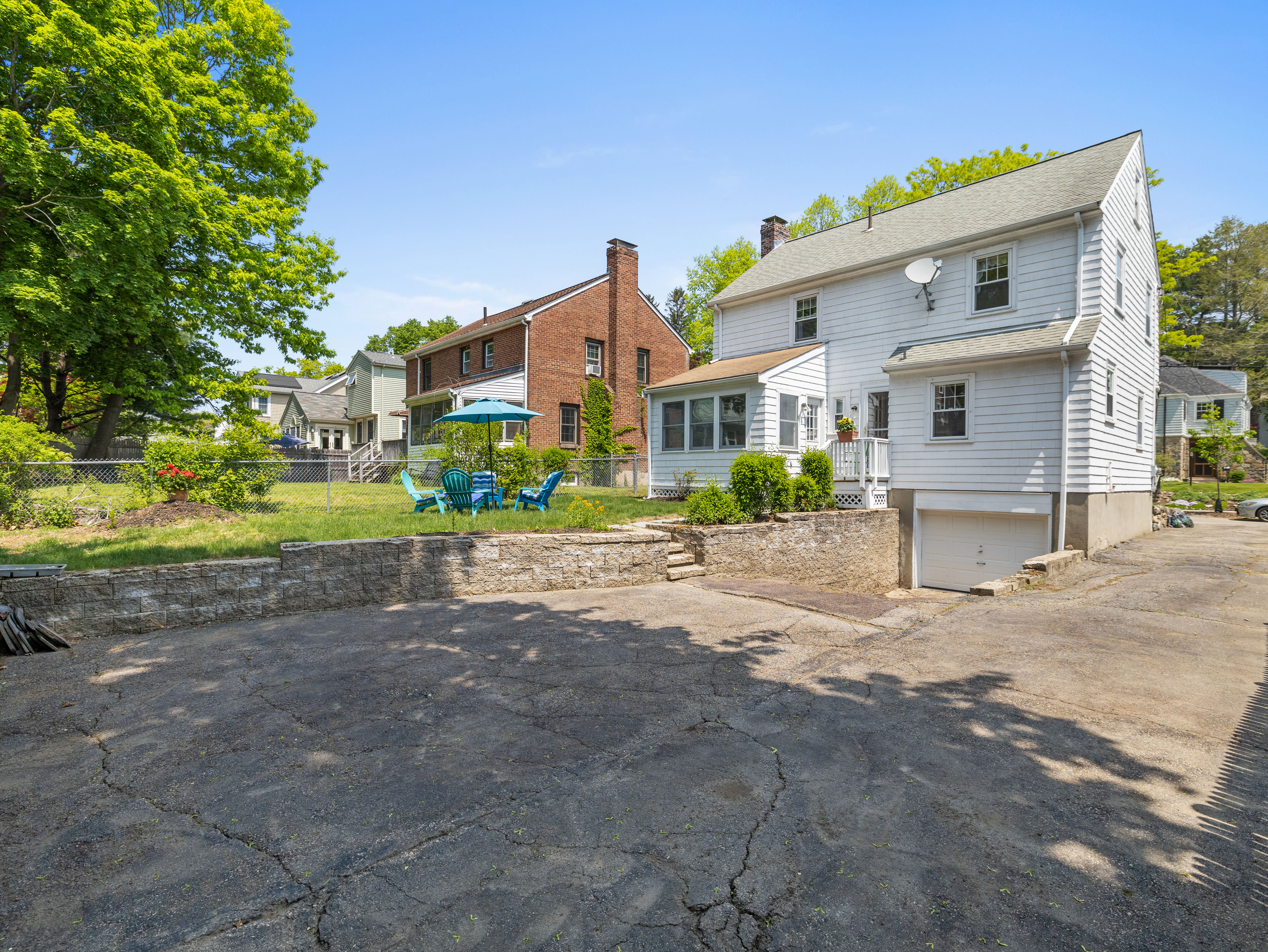 166 Bonad Road Chestnut Hill, MA 02467 - Photo 11 of 16