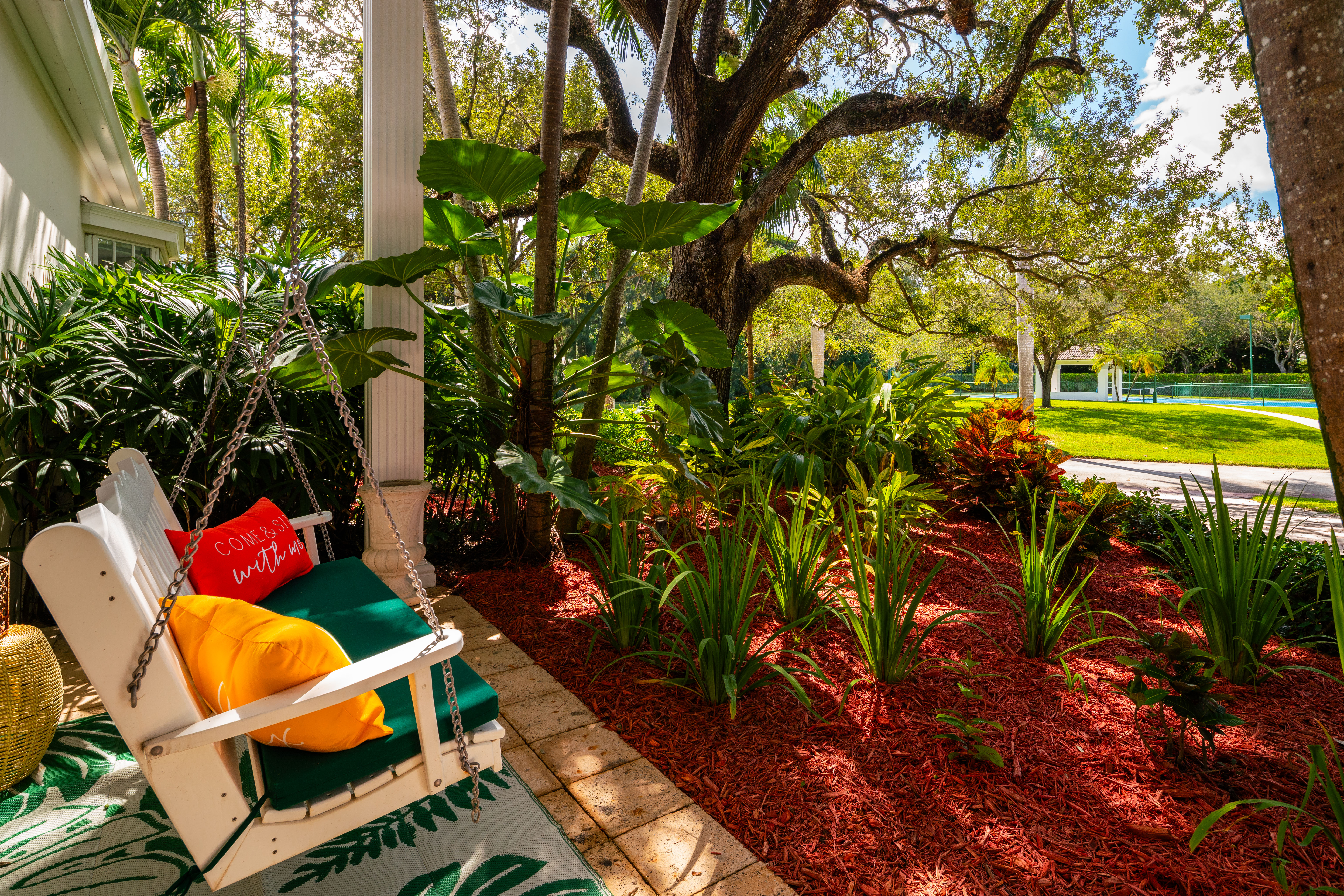 4871 Southwest 74th Terrace Miami, FL 33143 - Photo 5 of 53