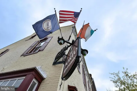 $1,100,000 | 2404 King Street, Alexandria, VA 22301