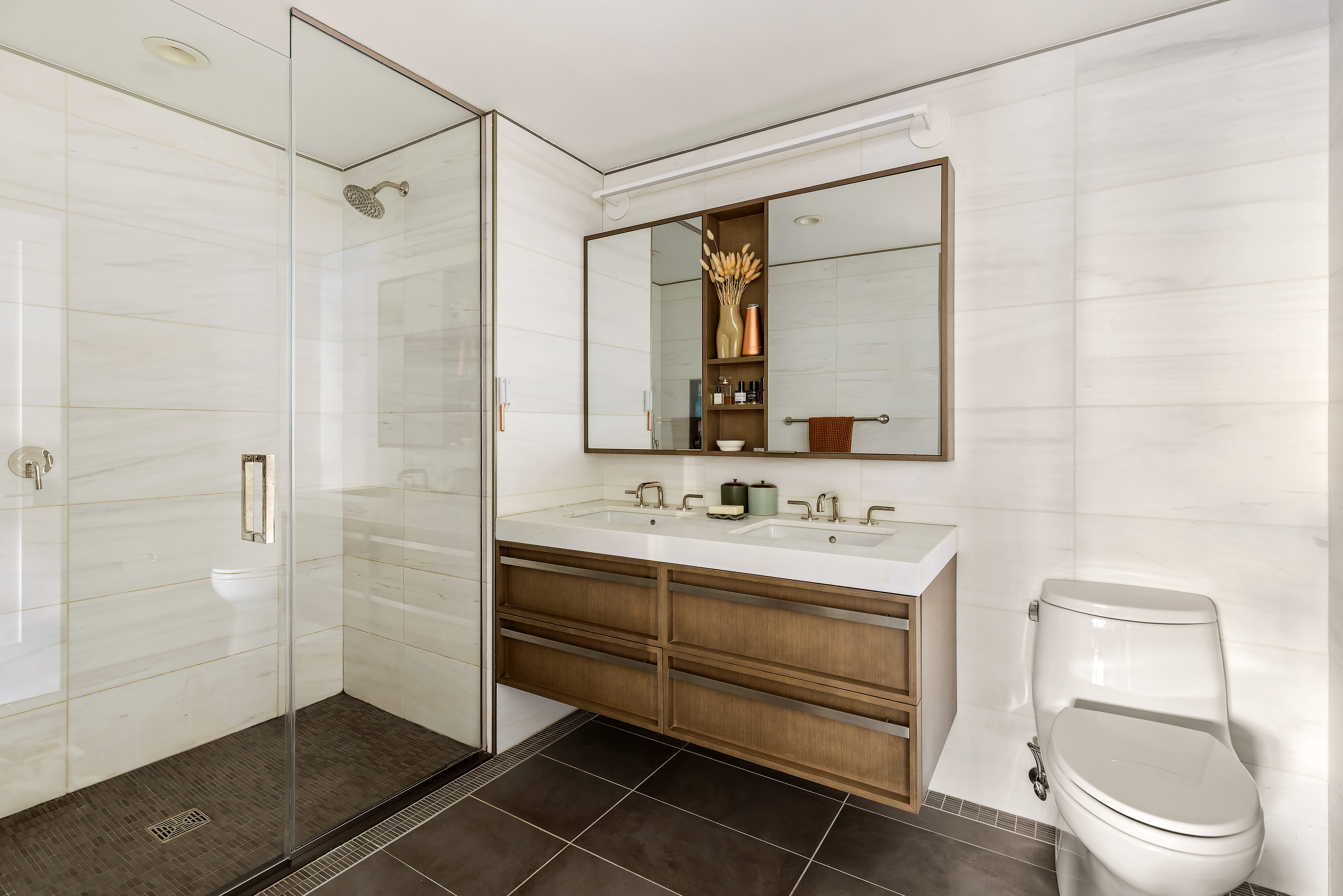 575 4th Avenue, Unit 2J Brooklyn, NY 11215 - Photo 7 of 28