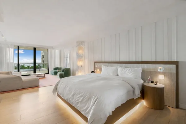 $1,965,000 | 2201 Collins Avenue, Unit 532, Miami Beach, FL 33139