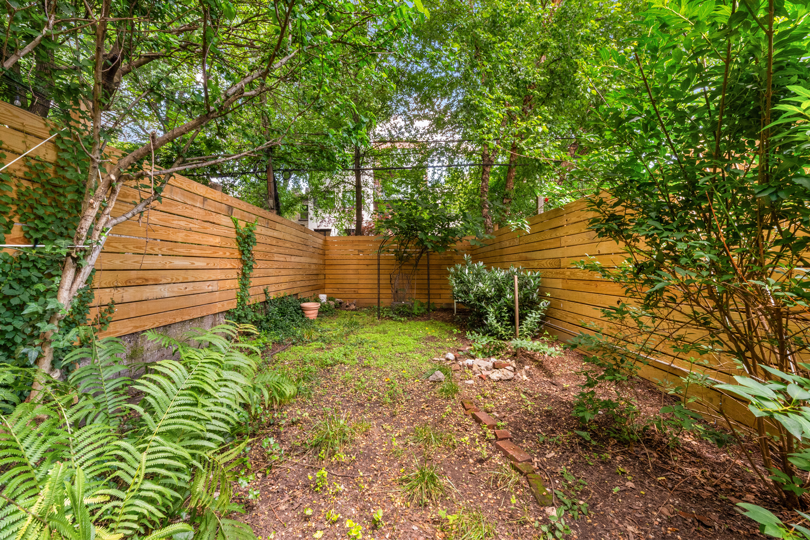 441 Union Street, Unit 2 Brooklyn, NY 11231 - Photo 8 of 11 a view of a backyard