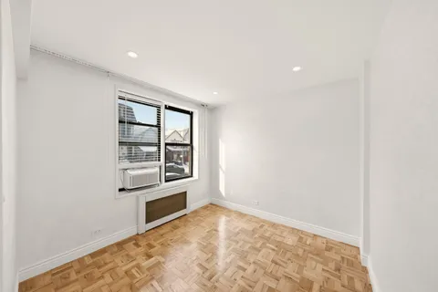 $390,000 | 1577 East 17th Street, Unit 2F | Midwood