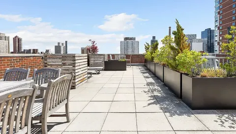 $699,000 | 363 East 76th Street, Unit 2A | Lenox Hill