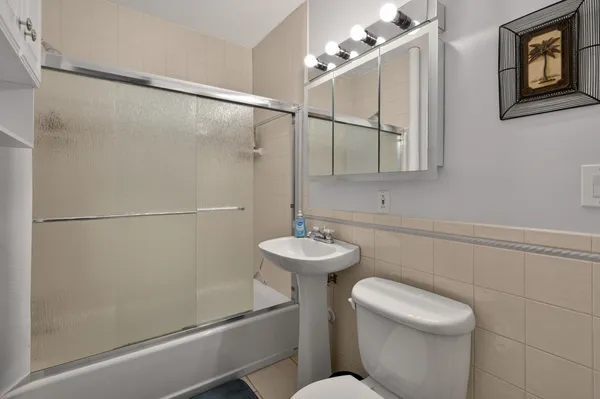 $221,500 | 1860 Clydesdale Place Northwest, Unit Undisclosed, Washington, DC 20009