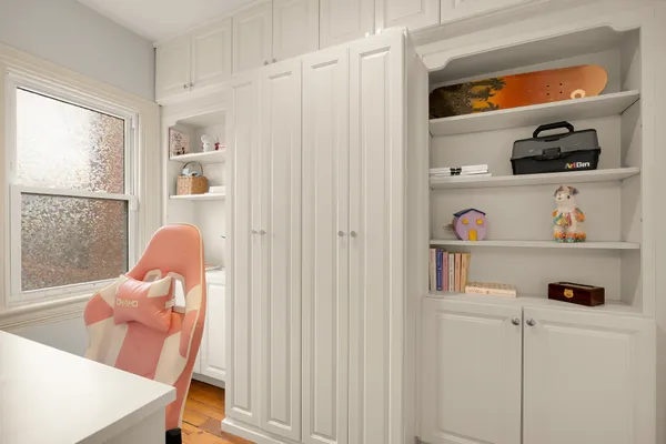 $1,850,000 | 2021 N Street Northwest, Washington, DC 20036