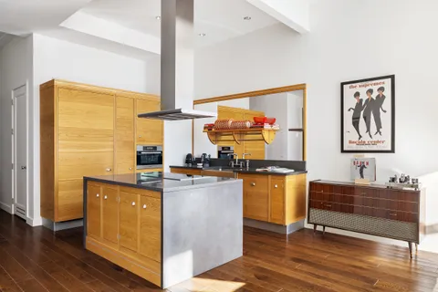 $2,595,000 | 425 West 50th Street, Unit 10E | Hell's Kitchen