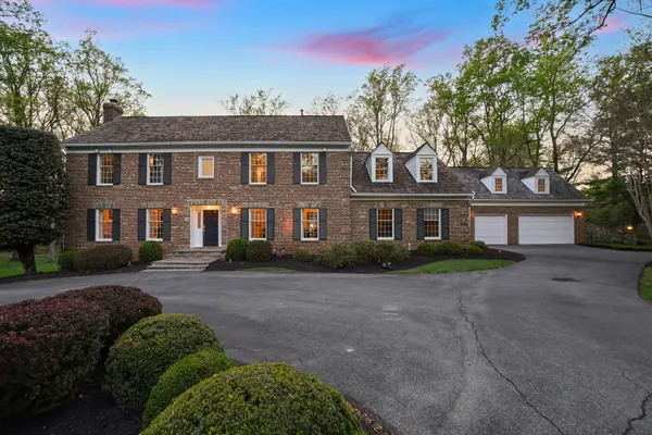 $2,595,000 | 9704 Kendale Road, Potomac, MD 20854