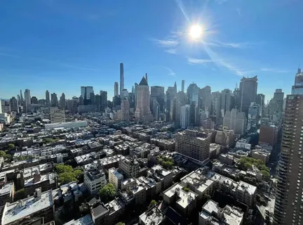 $3,000 | 619 9th Avenue, Unit 3E | Hell's Kitchen