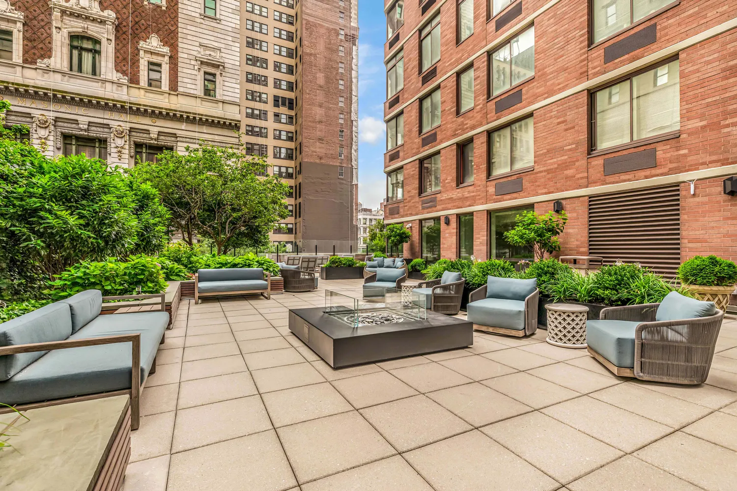 $9,056 | 77 West 24th Street, Unit 29F | Flatiron