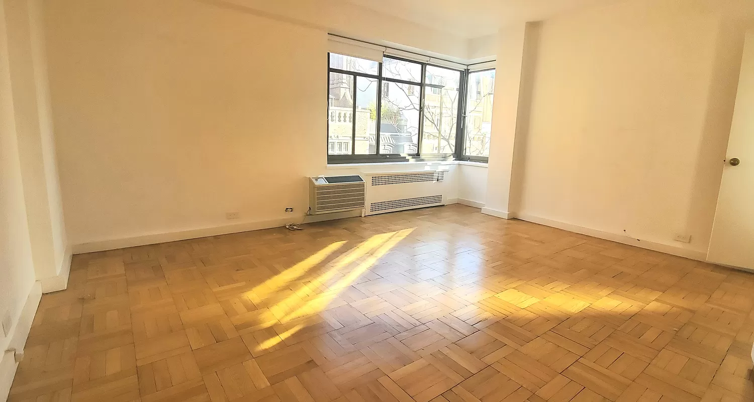 715 Park Avenue, Unit 7D Manhattan, NY 10021 - Photo 10 of 13