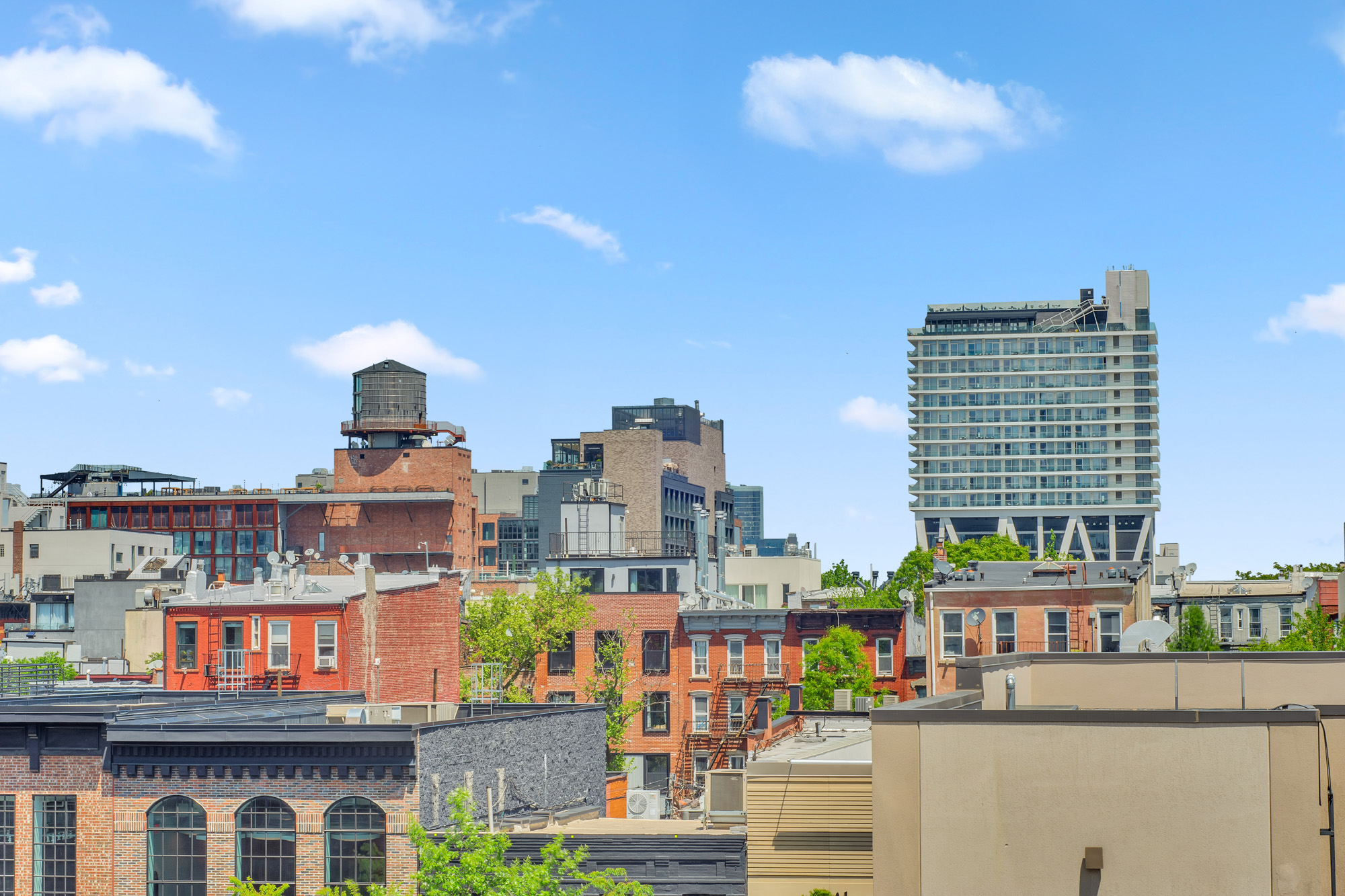 101 North 5th Street, Unit 5A Brooklyn, NY 11249 - Photo 8 of 26 a view of buildings