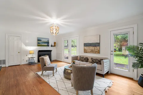 Contact Agent | 6613 Bradley Boulevard, Bethesda, MD 20817