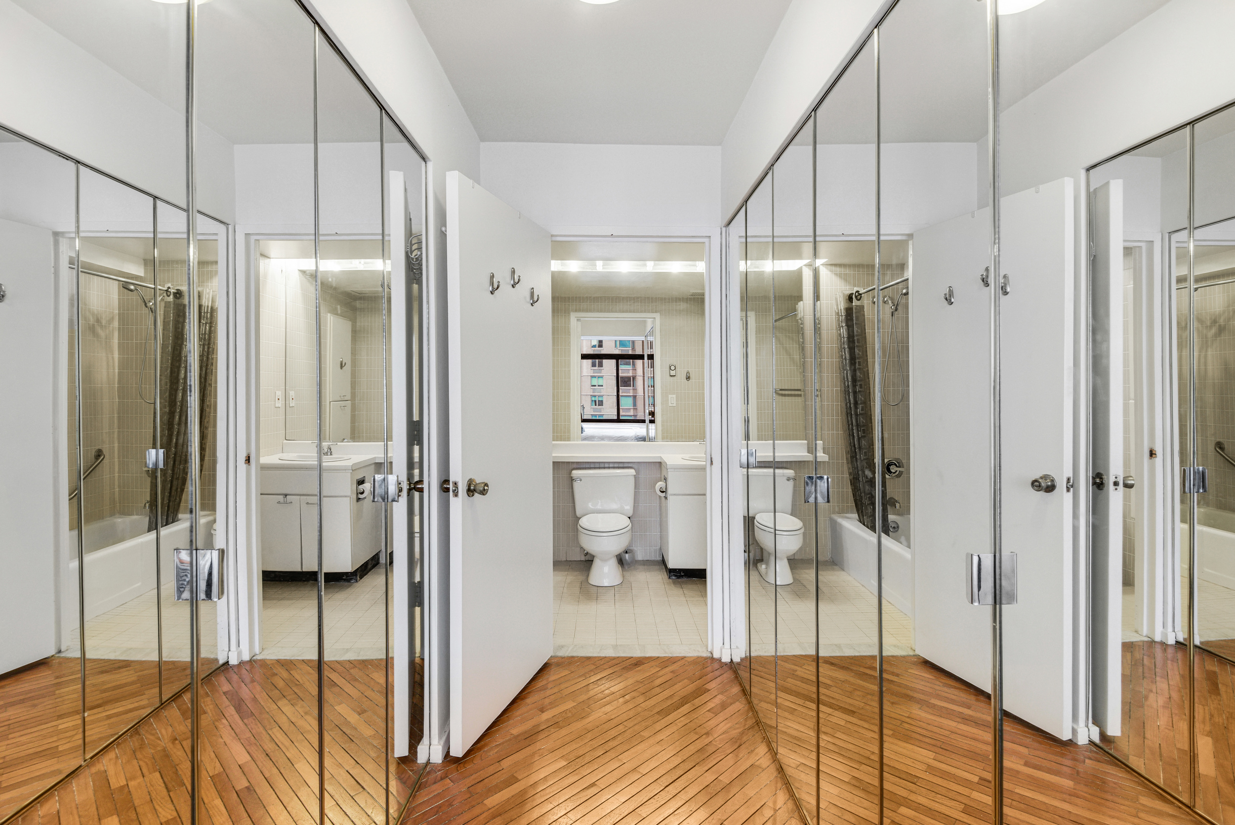 400 East 70th Street, Unit 607 Manhattan, NY 10021 - Photo 9 of 16