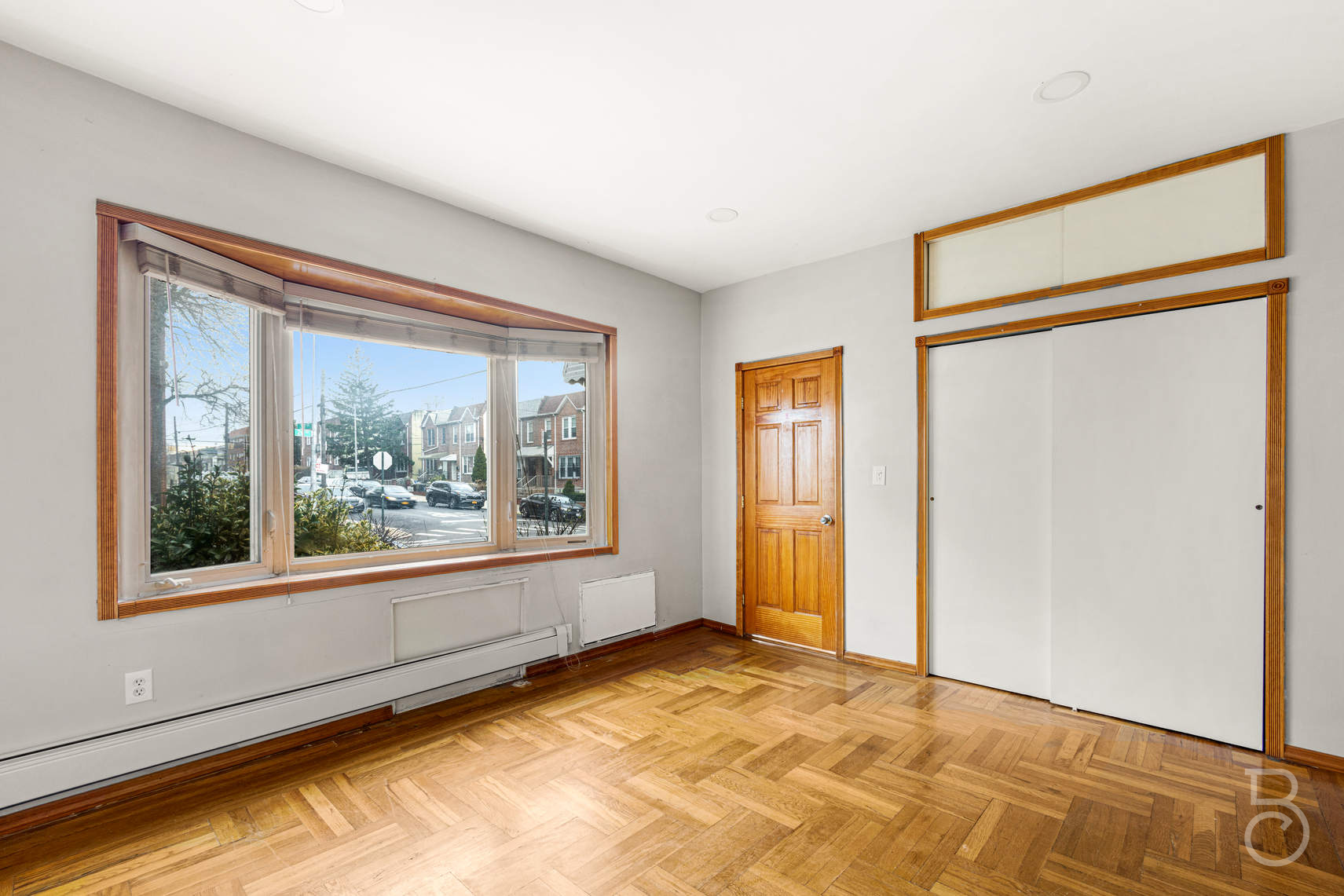 37-01 20th Road Queens, NY 11105 - Photo 3 of 19