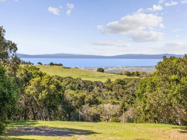 $2,000,000 | Tres Paraiso (lot 73), Monterey, CA 93940