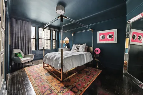 $1,295,000 | 200 West 54th Street, Unit 10F | Theater District