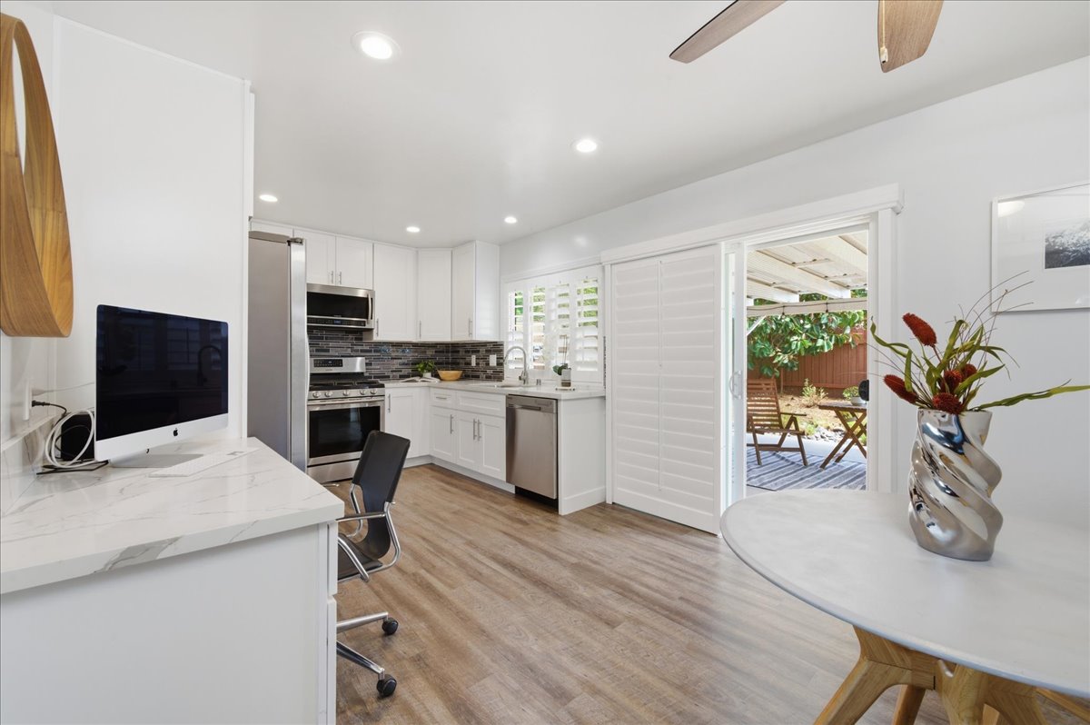 7843 Jade Coast Road San Diego, CA 92126 - Photo 6 of 25
