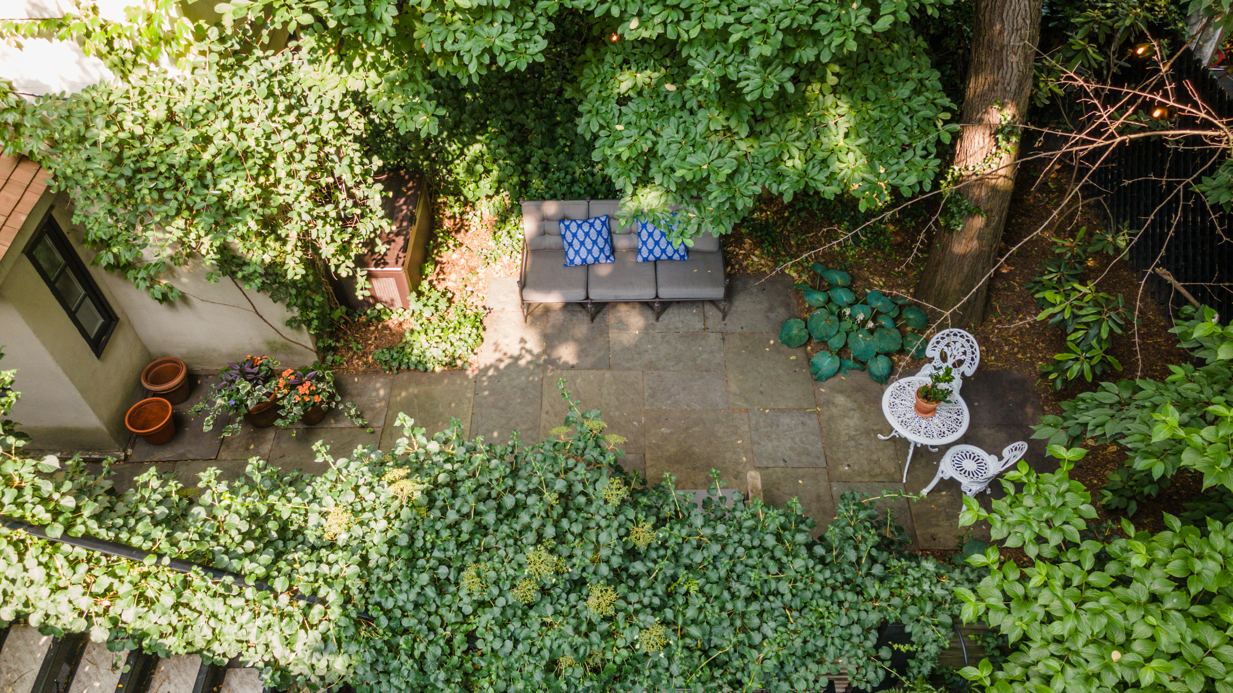 72 Perry Street, Unit GARDEN Manhattan, NY 10014 - Photo 12 of 15