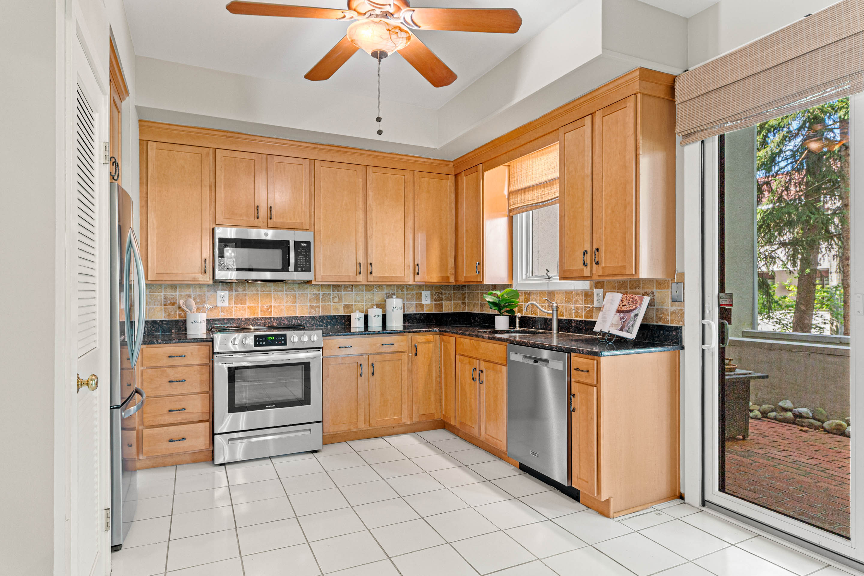 14 Chamond Devon, PA 19333 - Photo 7 of 26 Gallery Image 7