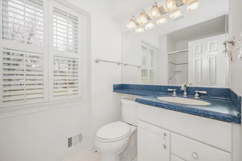 Contact Agent | 14 South Duke Street, Rockville, MD 20850