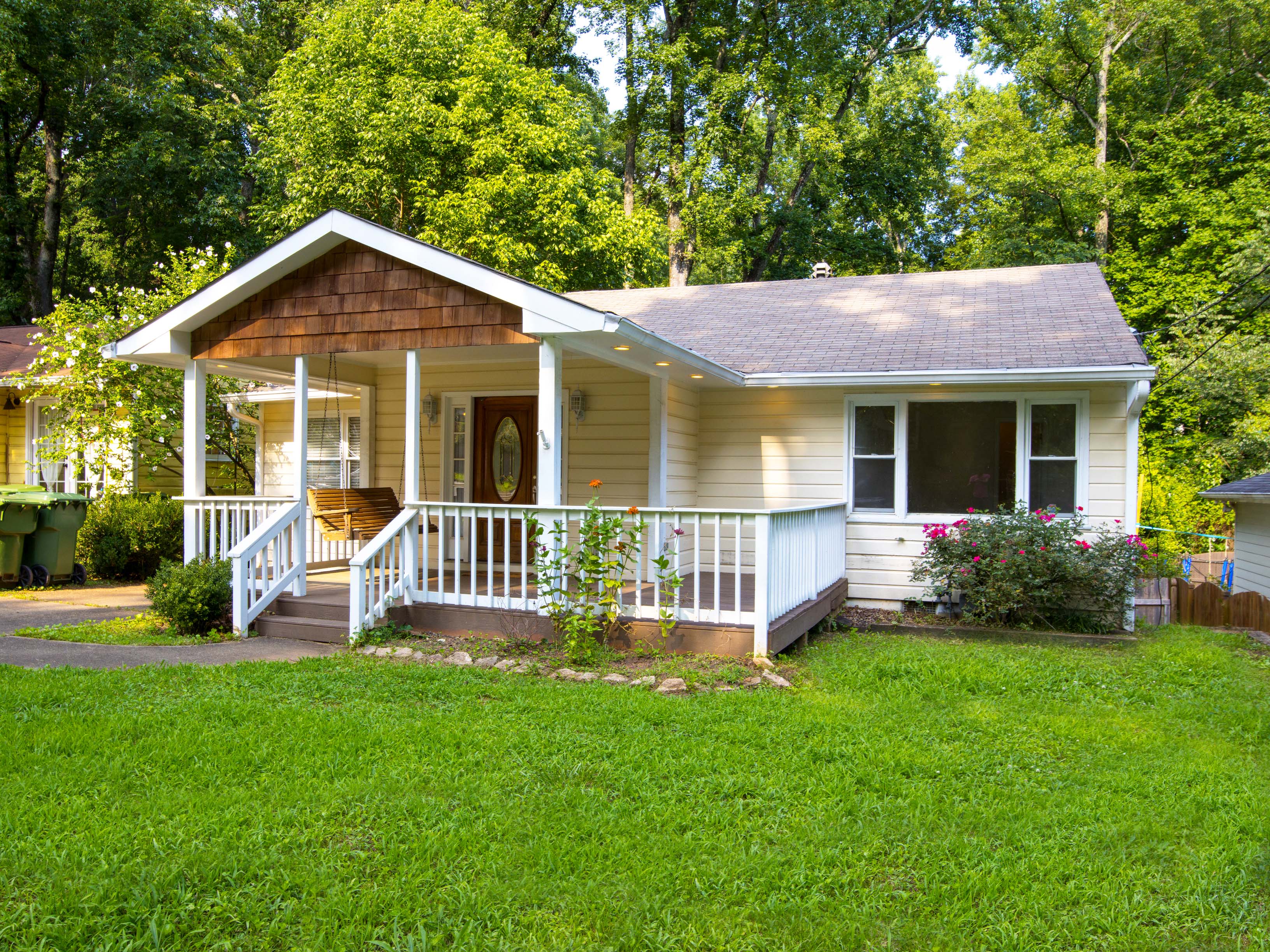 102 Rogers Street Southeast Atlanta, GA 30317 - Photo 3 of 23