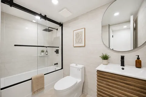 $3,195,000 | 21-17 38th Street | Astoria