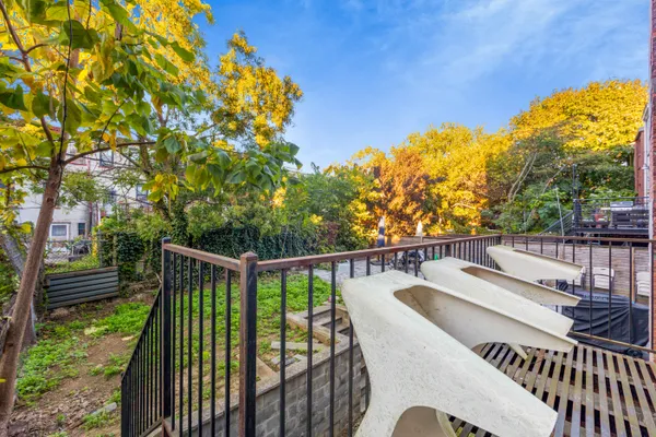 $2,399,000 | 913 Lafayette Avenue | Bedford-Stuyvesant