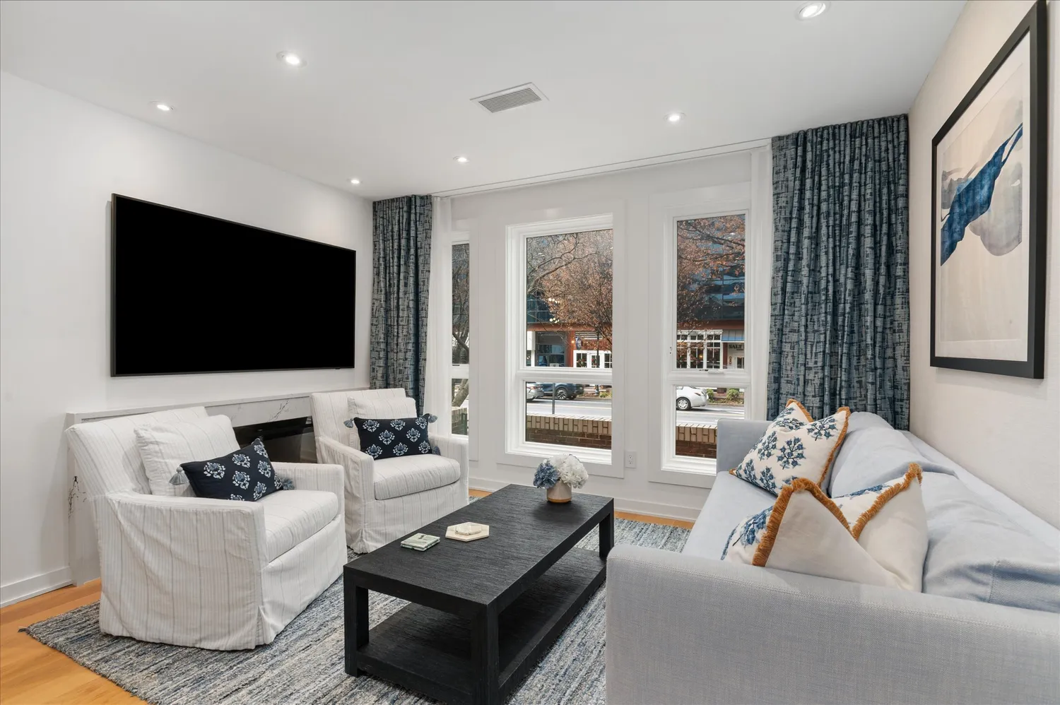 $1,395,000 | 7313 Woodmont Avenue, Unit R, Bethesda, MD 20814