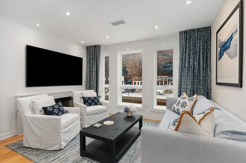 $1,395,000 | 7313 Woodmont Avenue, Unit R, Bethesda, MD 20814