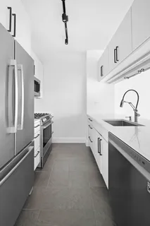 $1,495,000 | 200 Riverside Boulevard, Unit 7L | Upper West Side