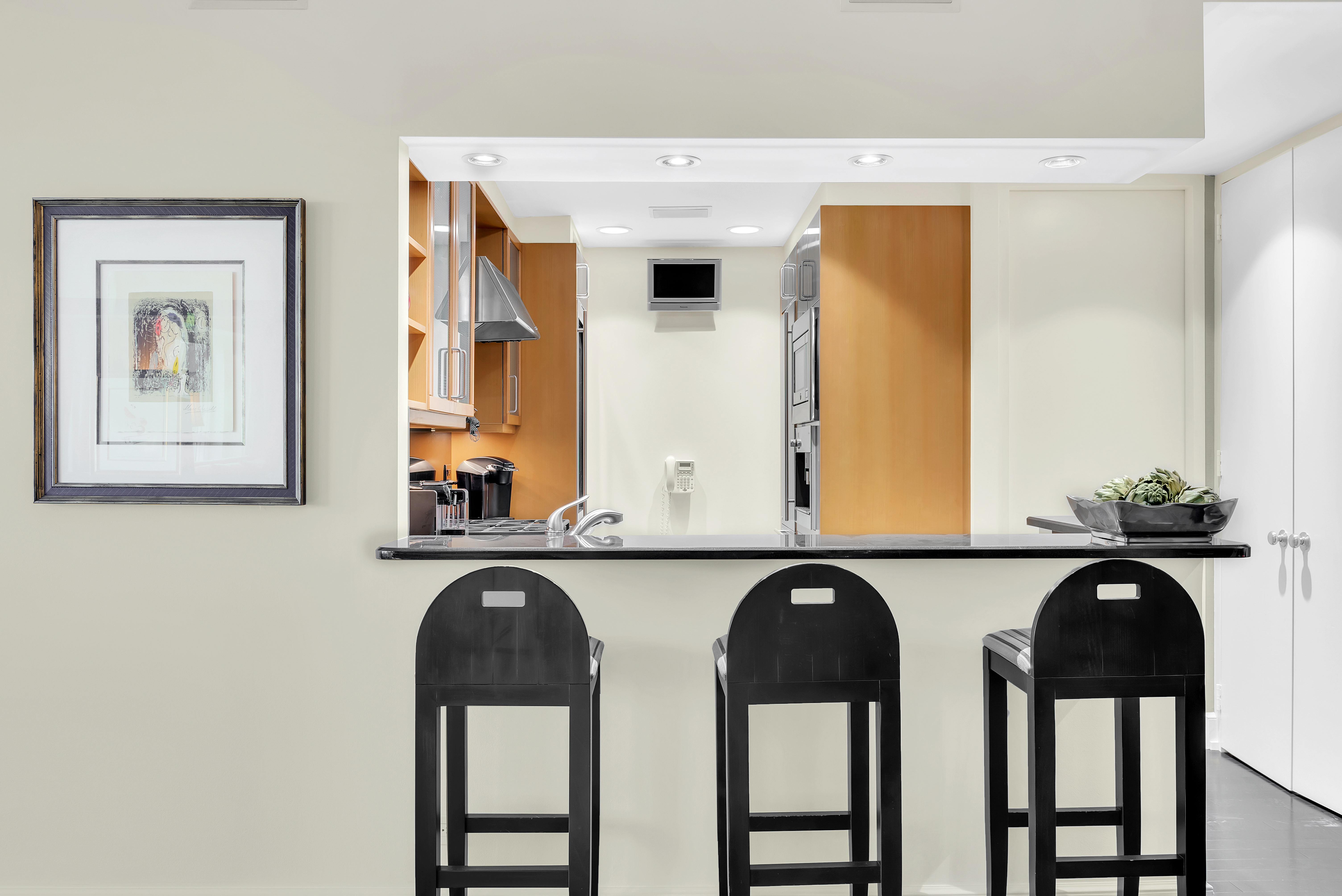 146 West 57th Street, Unit 75DPLX Manhattan, NY 10019 - Photo 4 of 9