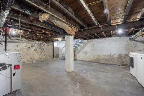 $289,000 | 19 West 37th Street, Wilmington, DE 19802