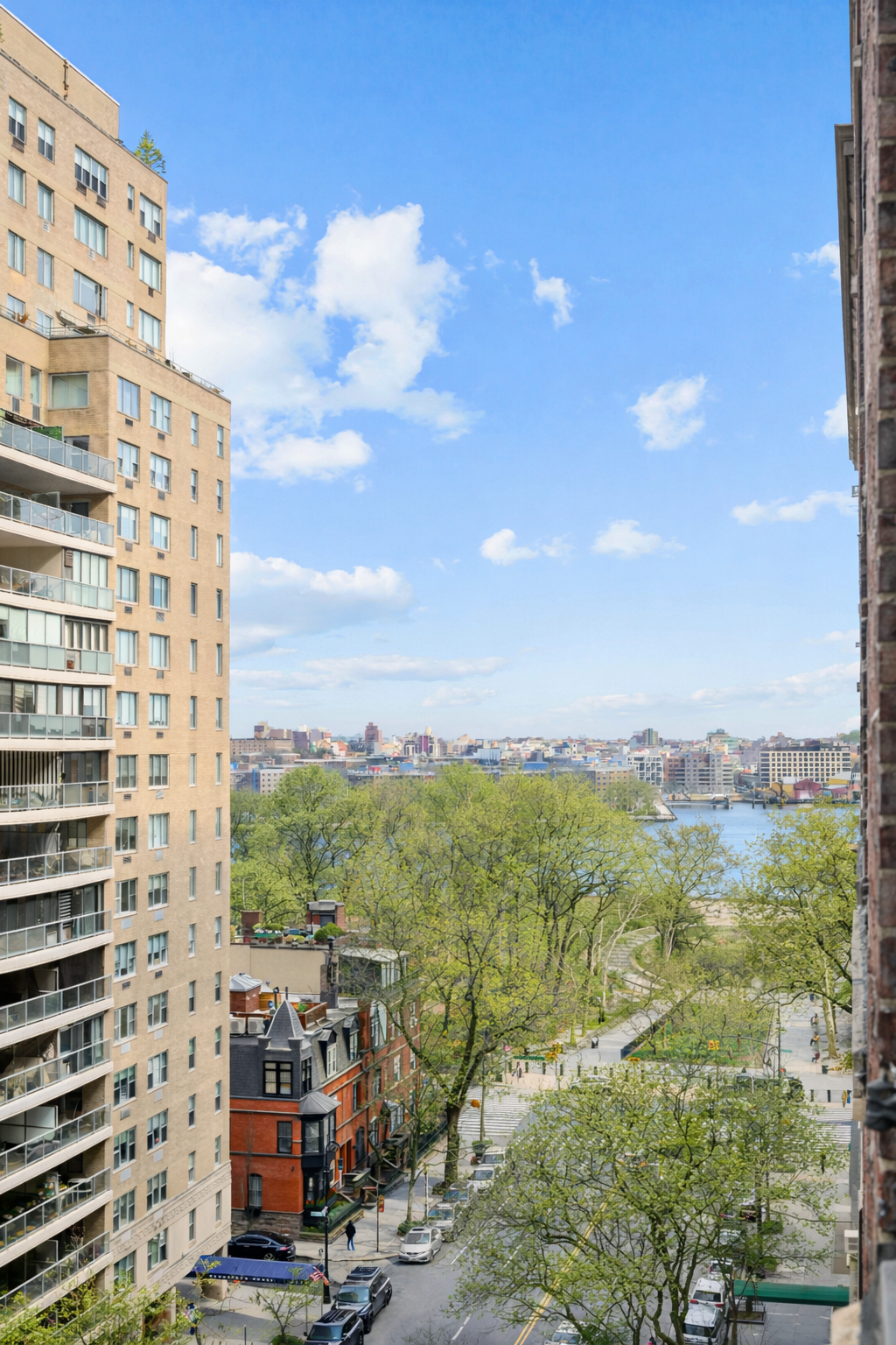 520 East 86th Street, Unit 9B Manhattan, NY 10028 - Photo 15 of 18 a view of a city