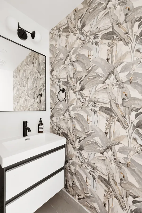 $4,750 | 1015 A President Street, Unit 2F | Crown Heights