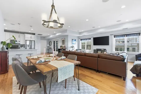 $1,499,900 | 345 West Broadway, Unit 8, Boston, MA 02127