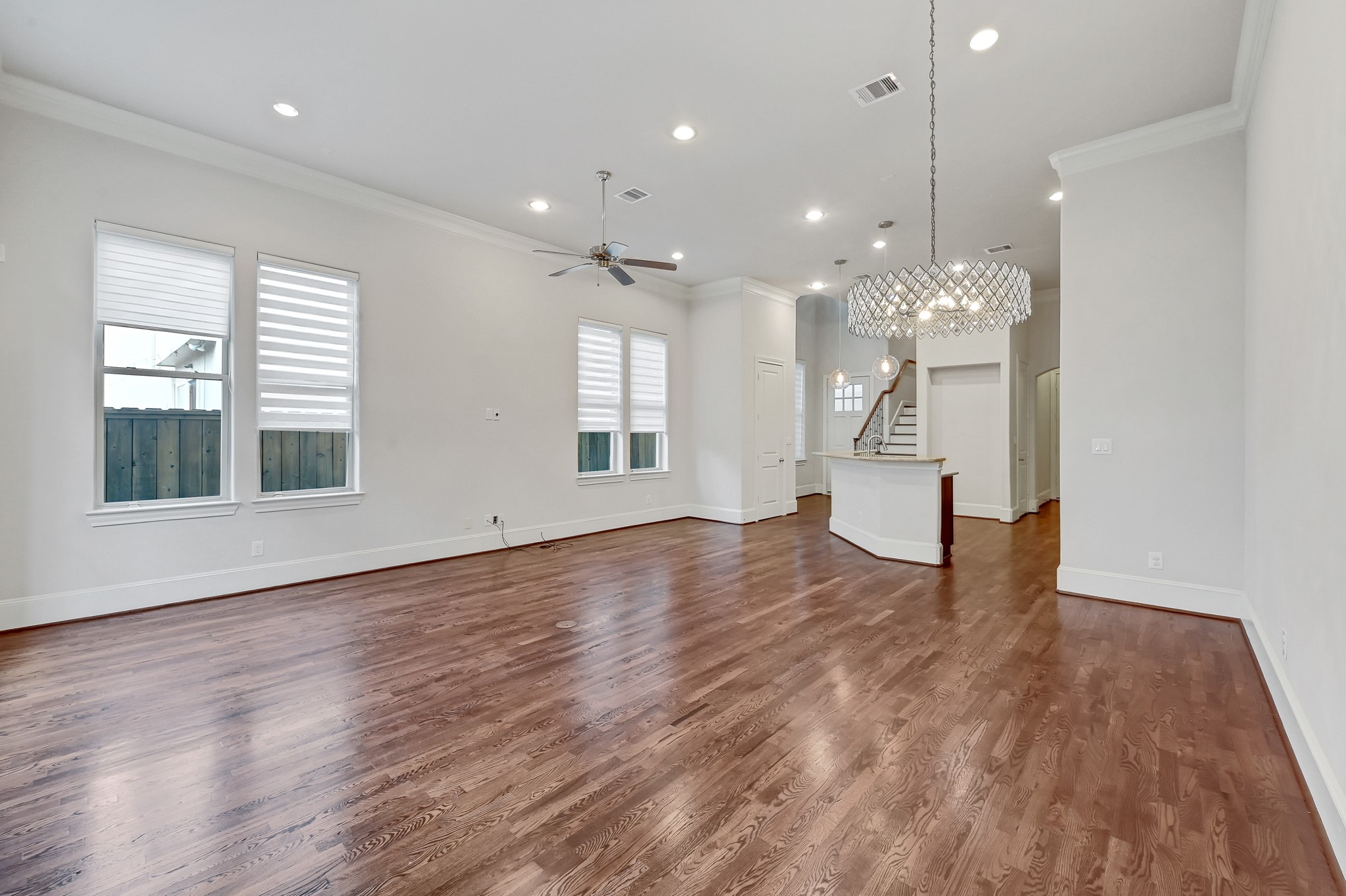 5731 Kiam Street, Unit B Houston, TX 77007 - Photo 6 of 27