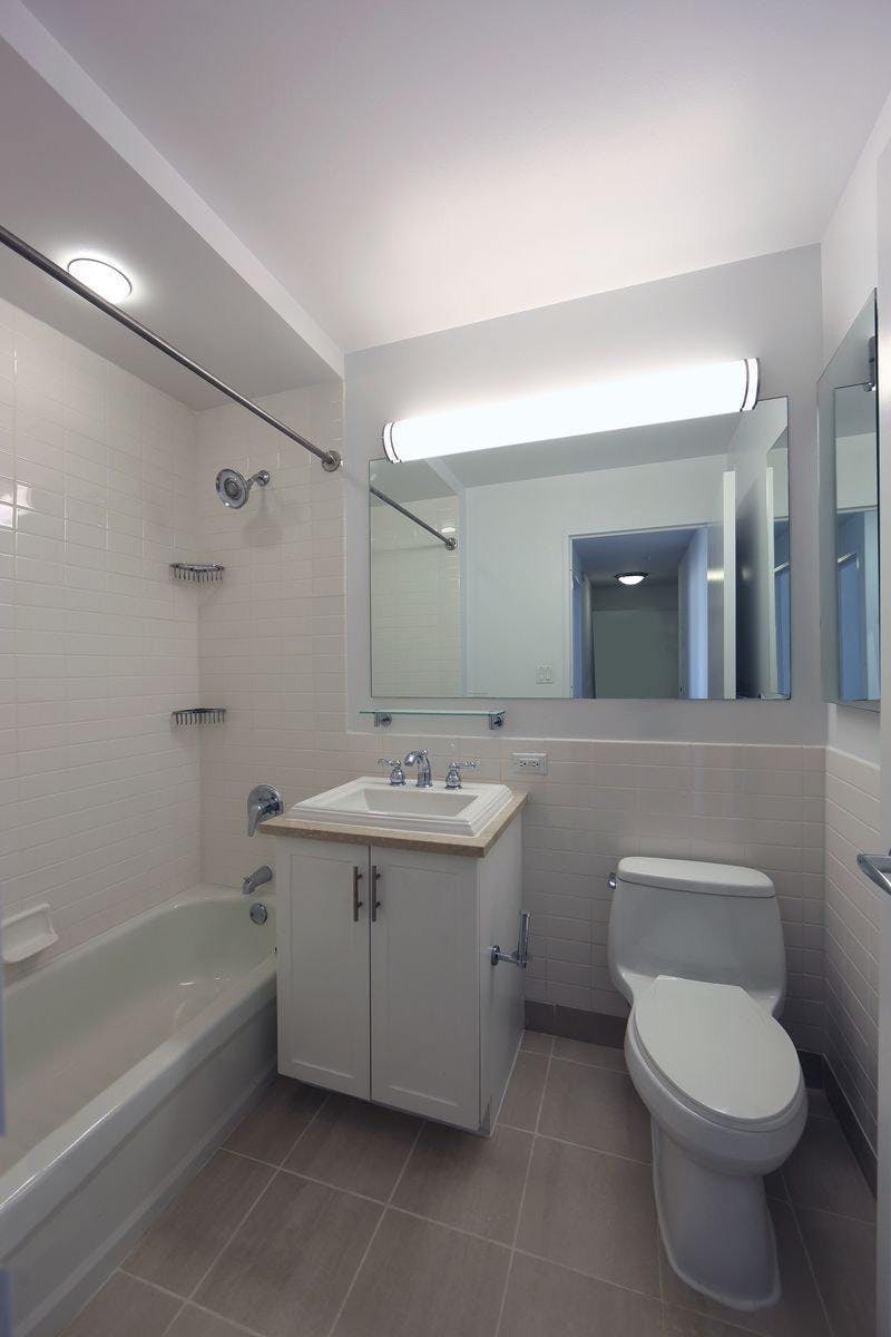 33 West End Avenue, Unit 20C Manhattan, NY 10023 - Photo 5 of 7