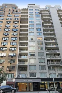 $695,000 | 1160 3rd Avenue, Unit 3E | Lenox Hill