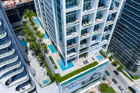 $5,199,000 | 1040 Biscayne Boulevard, Unit 4403, Miami, FL 33132