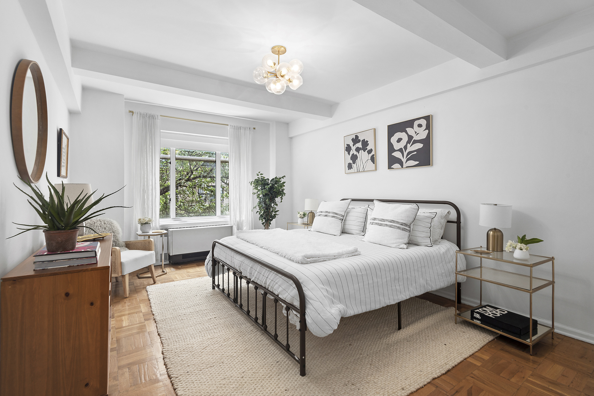 65 East 76th Street, Unit 4D Manhattan, NY 10021 - Photo 5 of 10