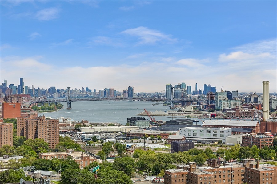 150 Myrtle Avenue, Unit 1902 Brooklyn, NY 11201 - Photo 8 of 27 a view of a city with buildings and lake
