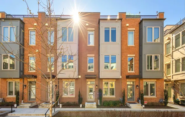$869,000 | 820 Thompson Crescent, Rockville, MD 20852