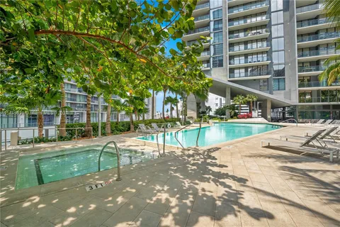 $5,799,900 | 88 Southwest 7th Street, Unit PH4303, Miami, FL 33130