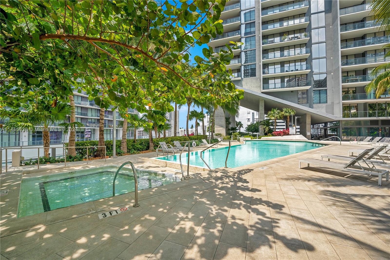 88 Southwest 7th Street, Unit PH4303 Miami, FL 33130 - Photo 88 of 97