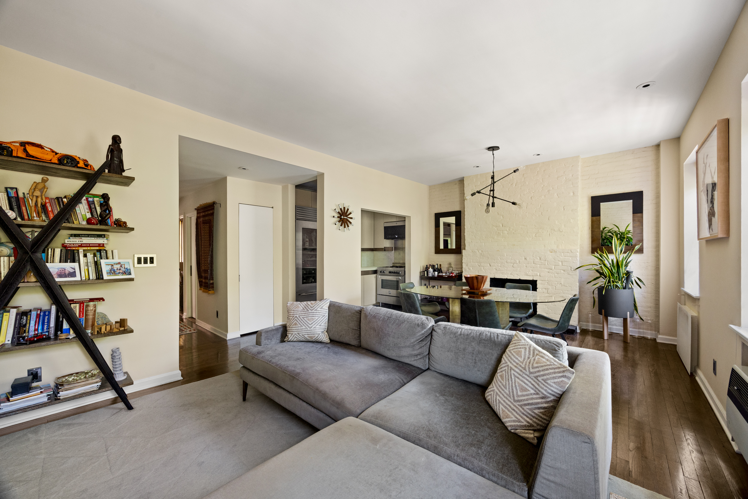 311 West 20th Street, Unit 3 Manhattan, NY 10011 - Photo 7 of 15 Gallery Image 7