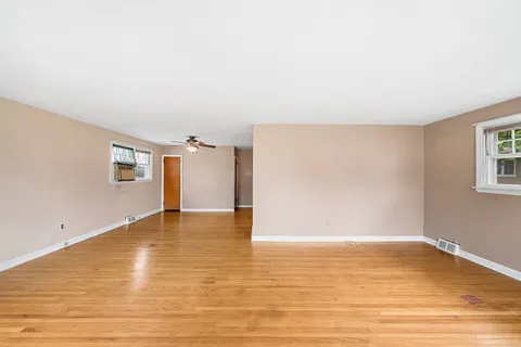 $340,000 | 2633 Avondale Avenue, Roslyn, PA 19001