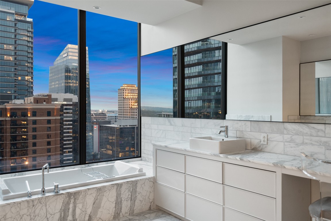 210 Lavaca Street, Unit 2505 Austin, TX 78701 - Photo 29 of 40