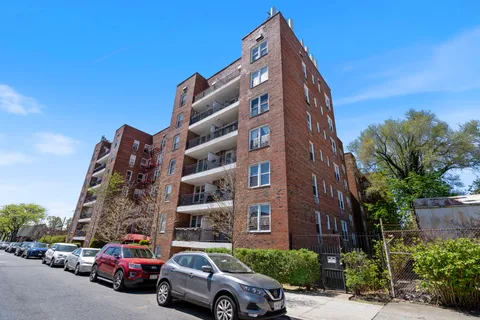 $199,000 | 84-70 129th Street, Unit 4W | Kew Gardens