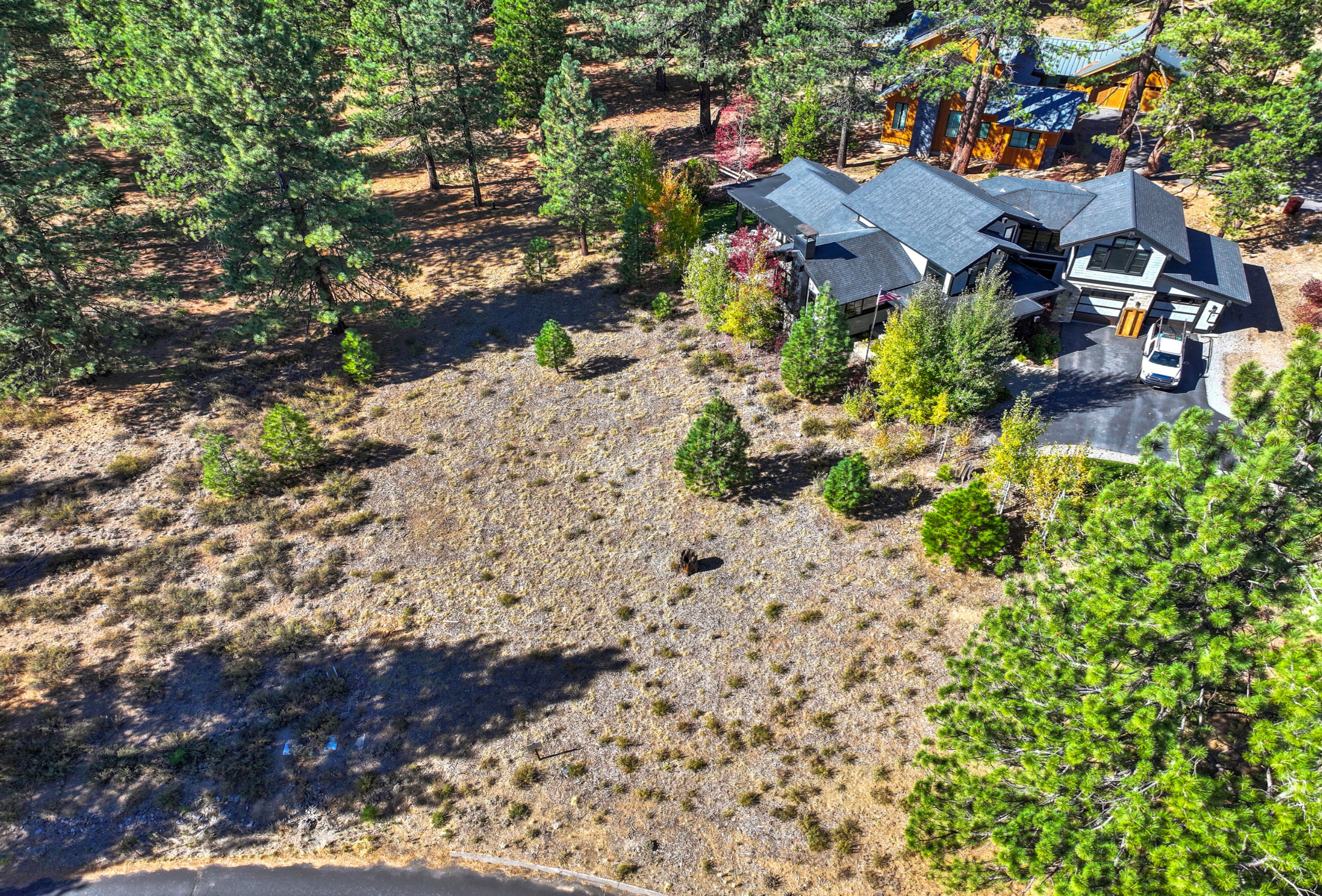 11670 Bottcher Loop Truckee, CA 96161 - Photo 8 of 16